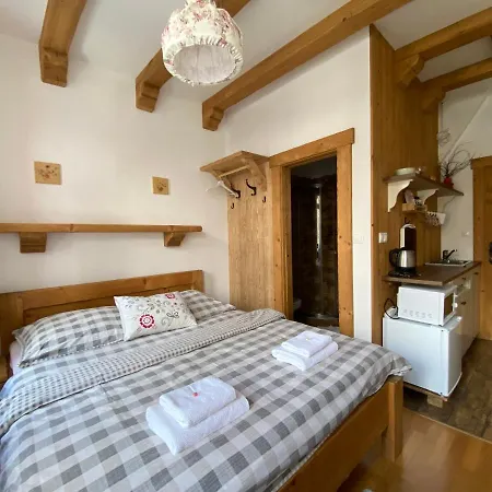 Moravienka Gasthuis Tatranská Lomnica