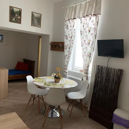 Moravienka Gasthuis Tatranská Lomnica